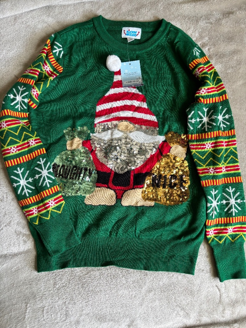 NWT XMAS Sweater S run big